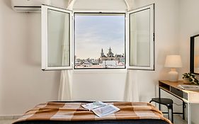 Avanti Las Setas, En El Corazon De Sevilla Y Con Vistas A La Giralda